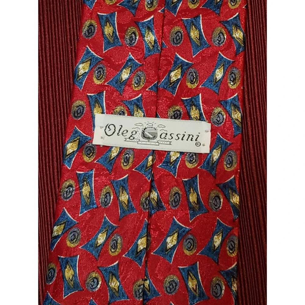 Vintage Oleg Cassini Polyester Necktie  Blue and Gold Geometric Red Fashion